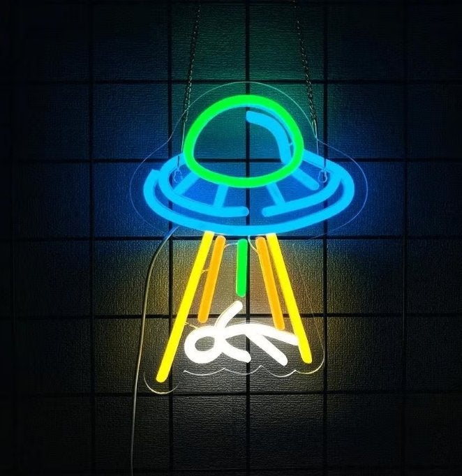 LED lamp neon stijl UFO Vliegende Schotel (26 x 20cm), Verzamelen, Ophalen of Verzenden, Nieuw, Lichtbak of (neon) lamp