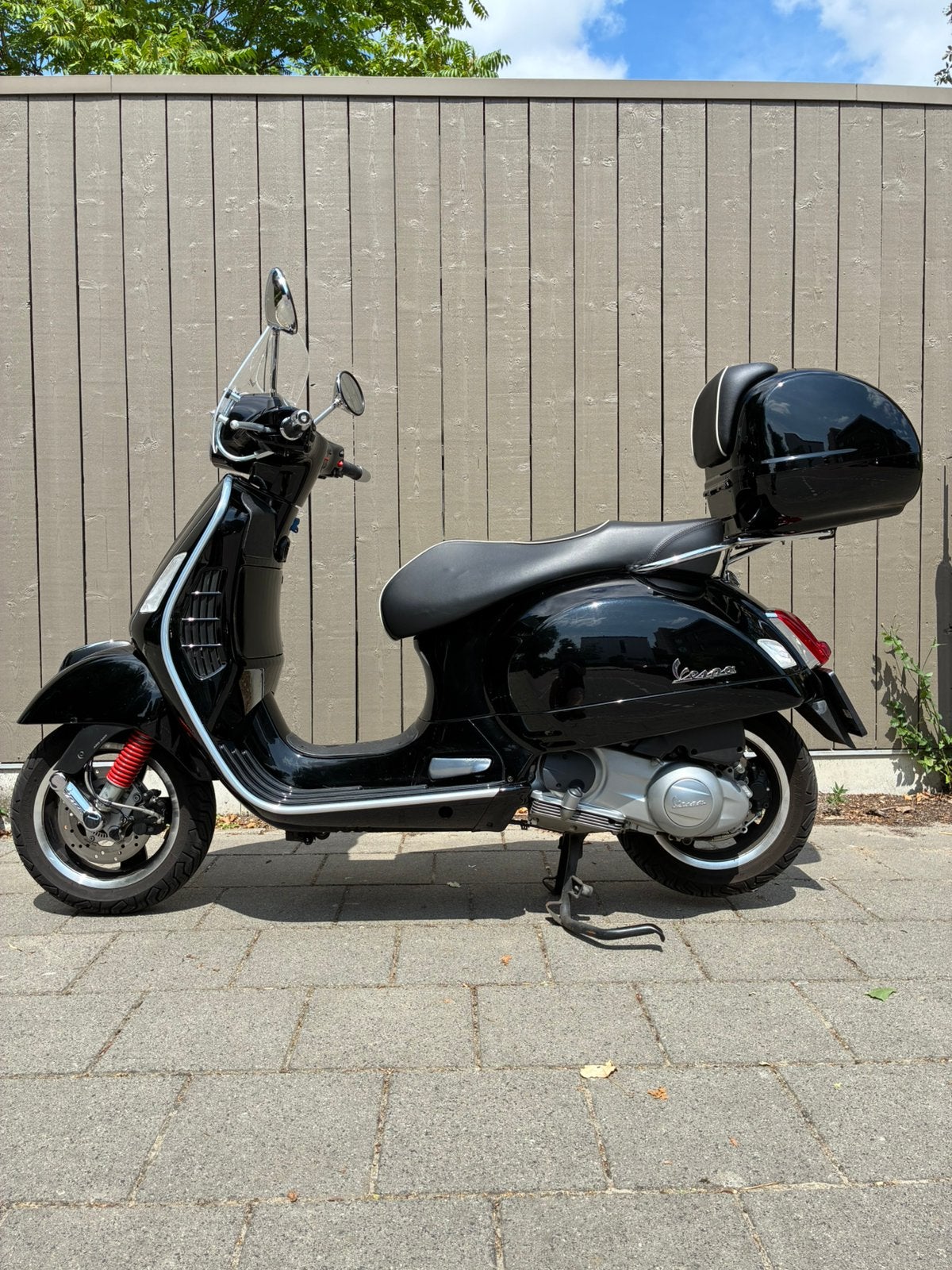 Vespa GTS 300, Ophalen, Overige modellen, 300 cc, Zo goed als nieuw