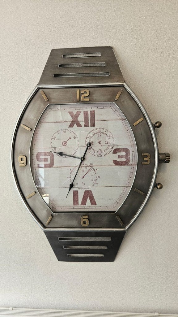 Wandklok in de vorm van een horloge, Ophalen, Zo goed als nieuw, Analoog, Wandklok