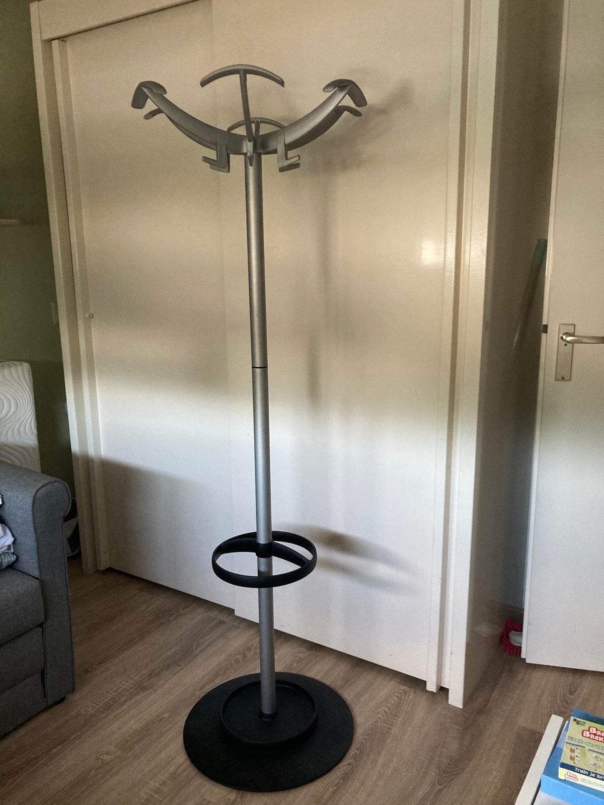 Stijlvolle Doppiopetto kapstok., Ophalen, Gebruikt, Metaal, Staande kapstok