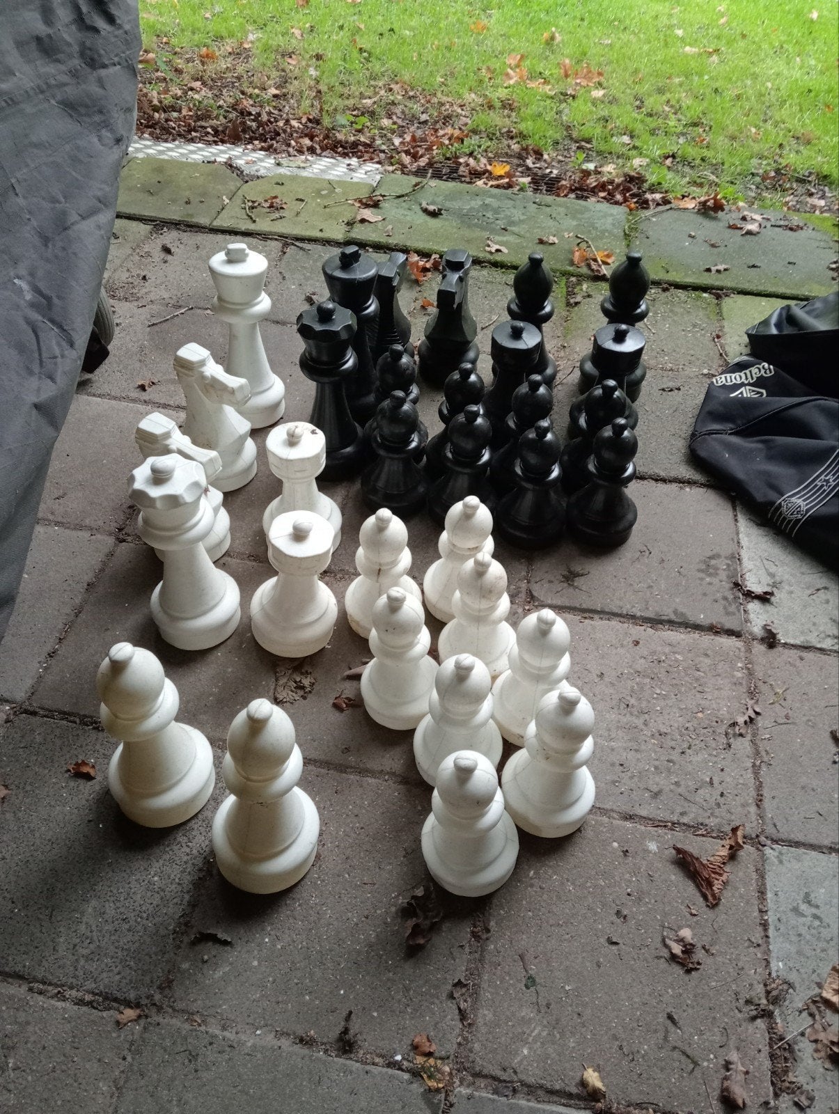 Complete set grote plastic schaakstukken., Ophalen of Verzenden, Gebruikt