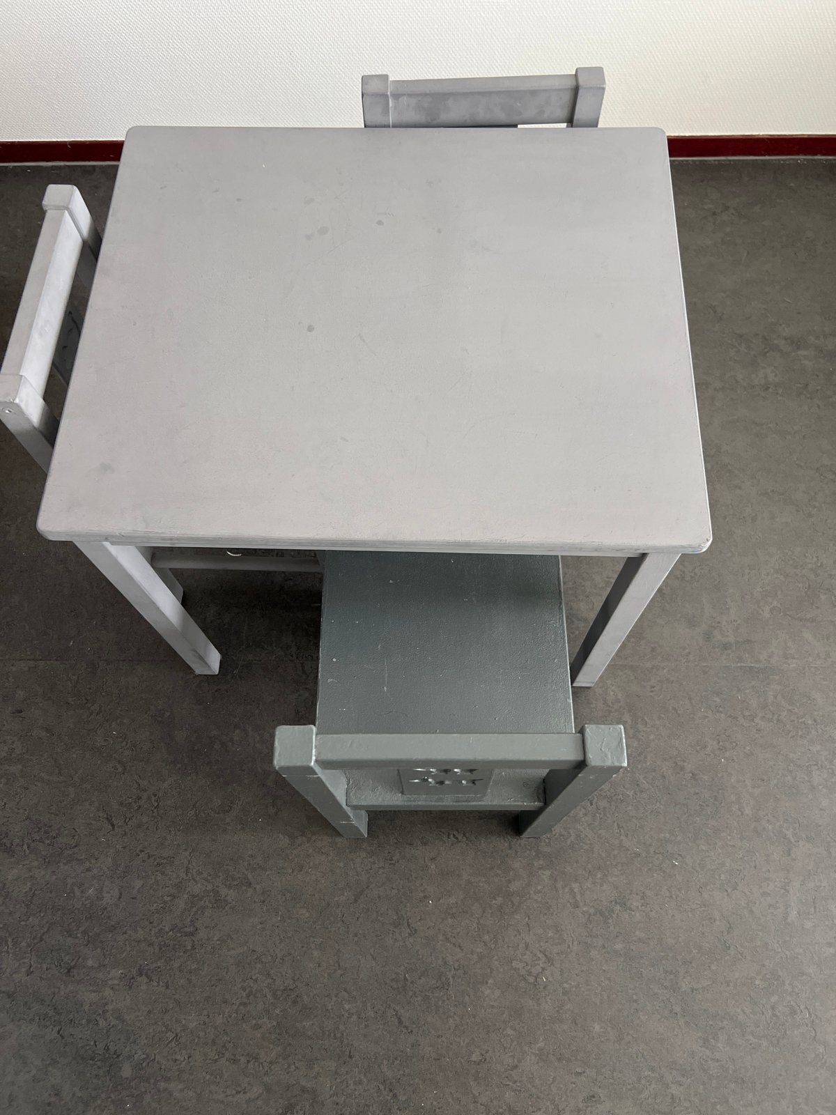 Kinder speeltafel met 2 stoeltjes - Grijs, Ophalen, Gebruikt, Tafel(s) en Stoel(en)