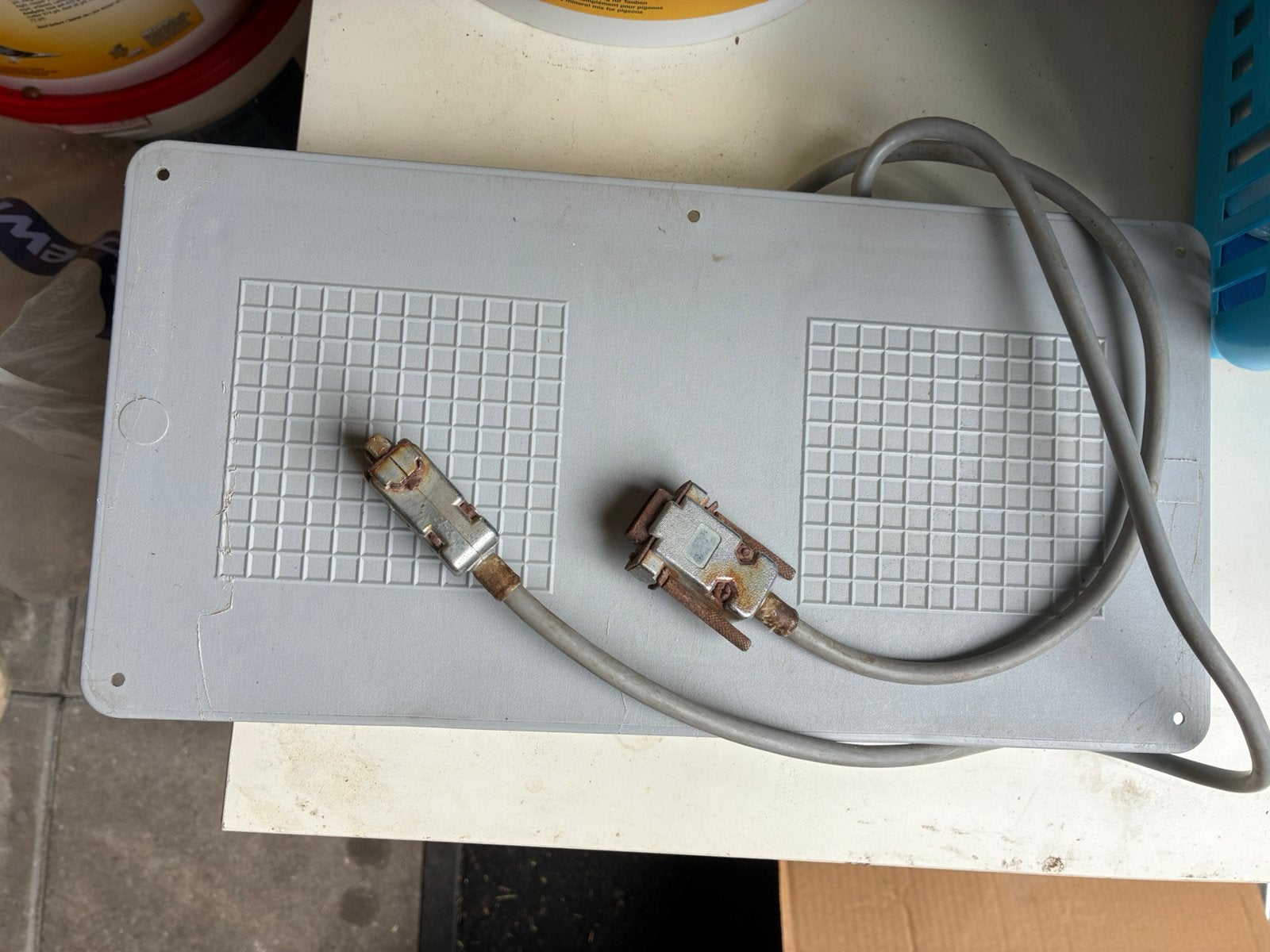 Unikon antennes, versterker, kabels postduiven, Meerdere dieren, Postduif