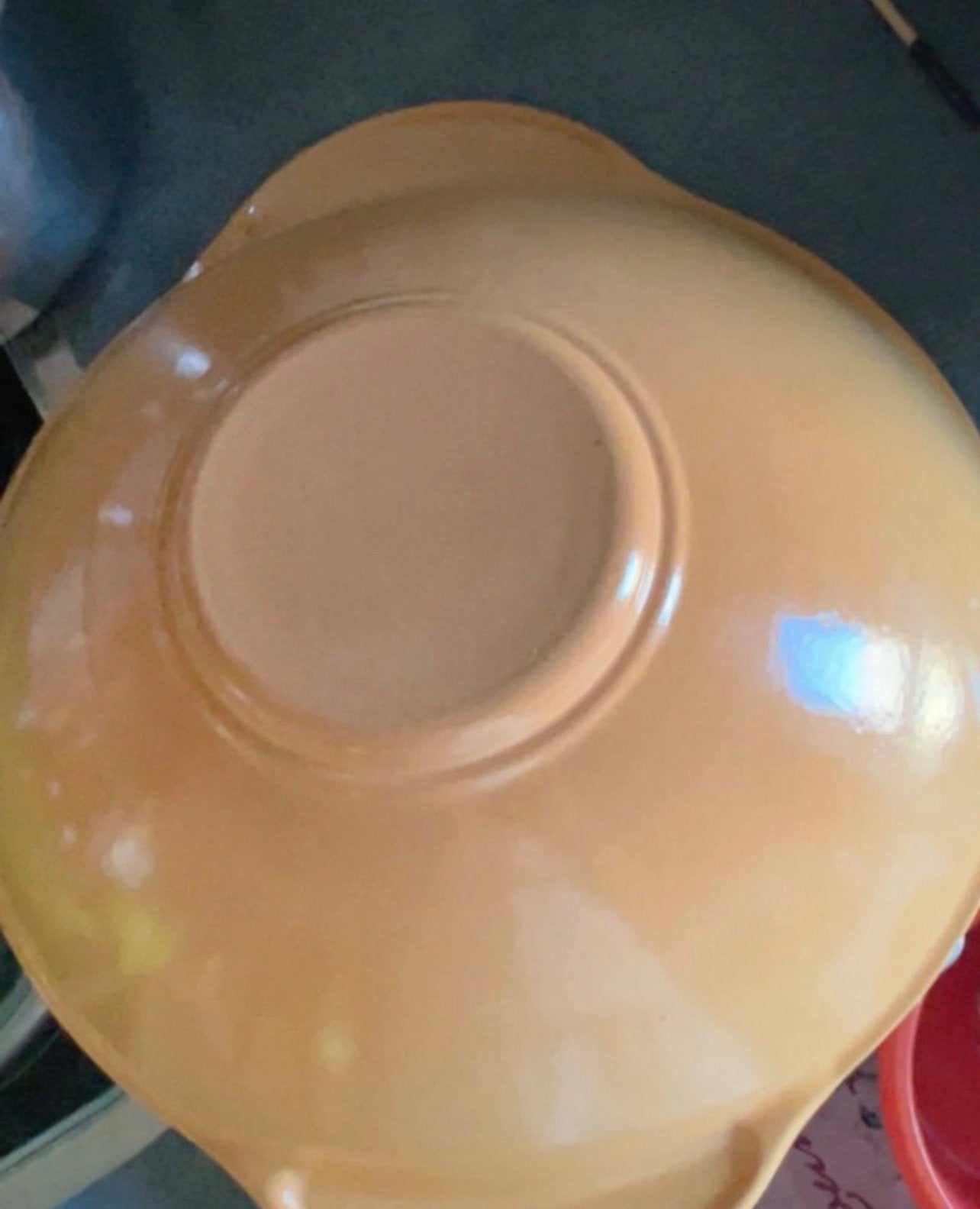 Heavy Enameled Cast Iron Wok – 34cm Orange/Yellow Flames, Gietijzer, Ophalen of Verzenden, Zo goed als nieuw, Wok