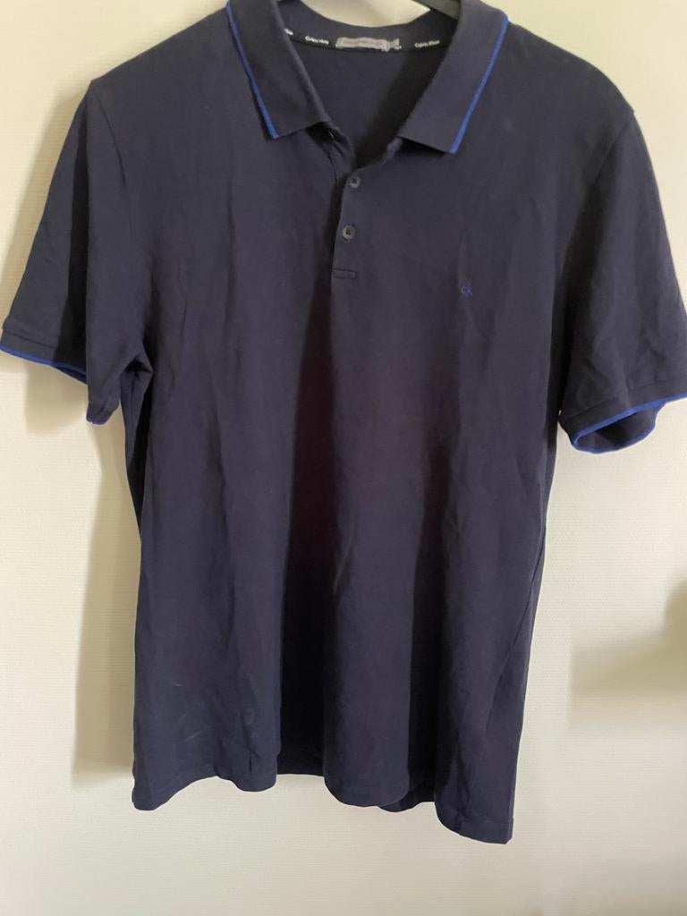 Calvin Klein Polo Shirt - Donkerblauw met blauwe accenten, Kleding | Heren, Polo's, Zo goed als nieuw, Maat 48/50 (M), Blauw, Ophalen of Verzenden