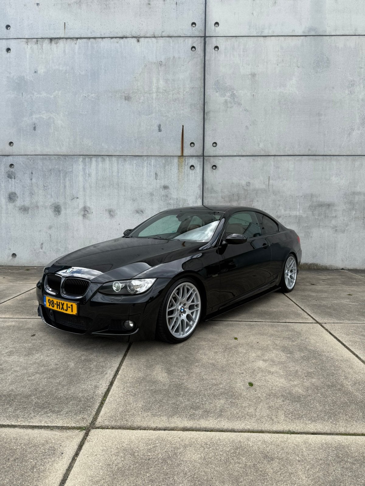 Bmw 3-SERIE 335i Coupé E92 | N54, M-Package, Pano, Uitlaat, Automaat, Achterwielaandrijving, 4 stoelen, Zwart