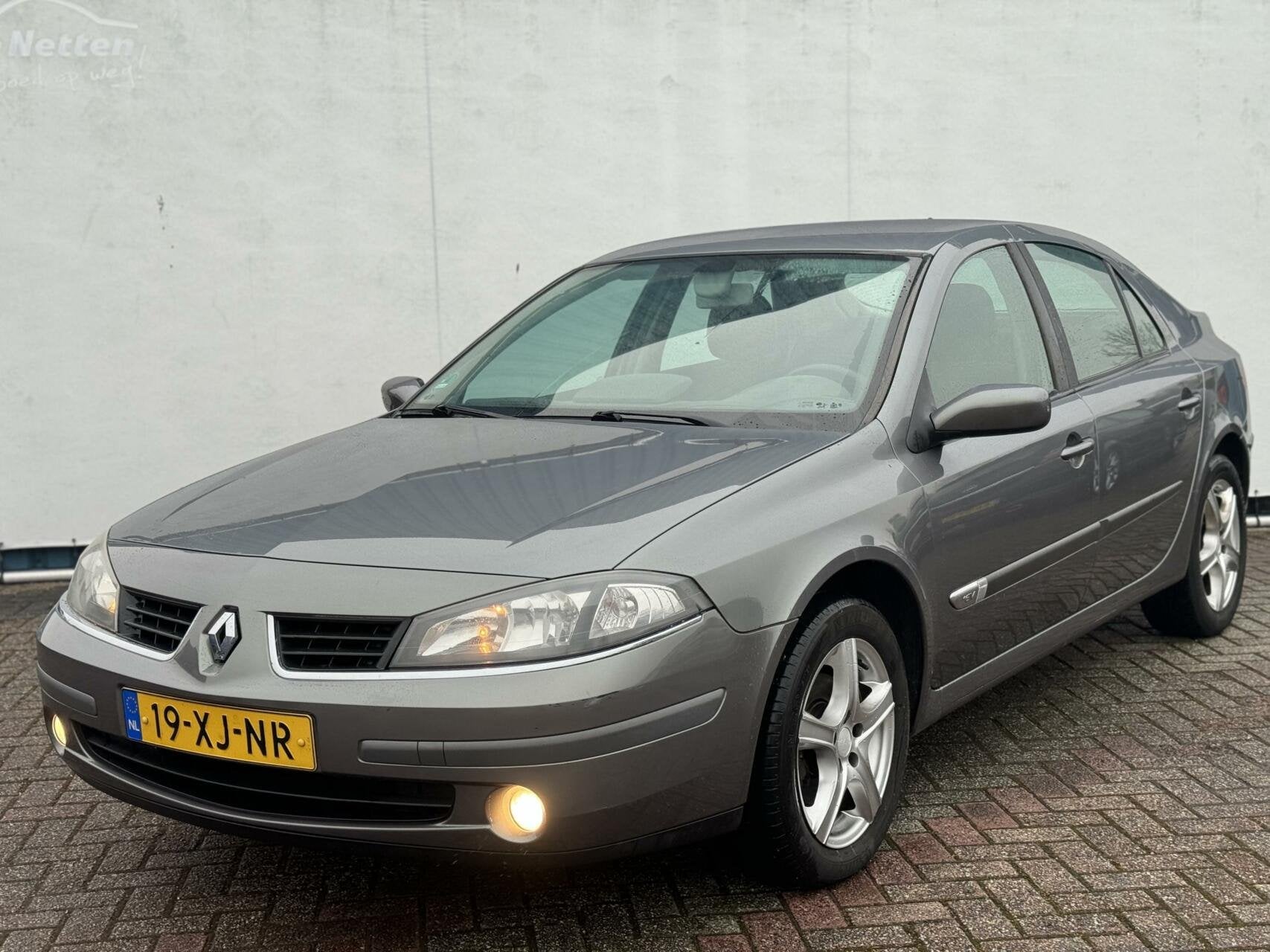 Renault Laguna 1.6-16V 112pk, Clima, Gr.Navi,Lmv,Tech Line, Laguna, Stof, Gebruikt, Zwart