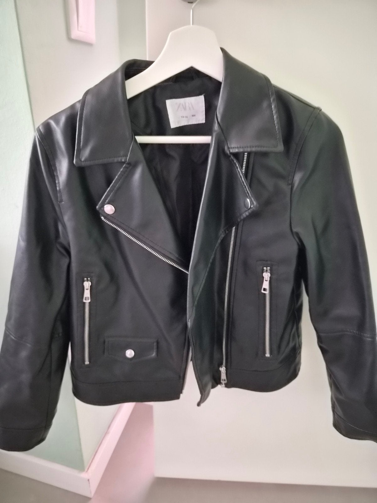 Zara Kinder Bikerjack Zwart Imitatieleer, Ophalen of Verzenden, Zo goed als nieuw, Zara, Jongen of Meisje