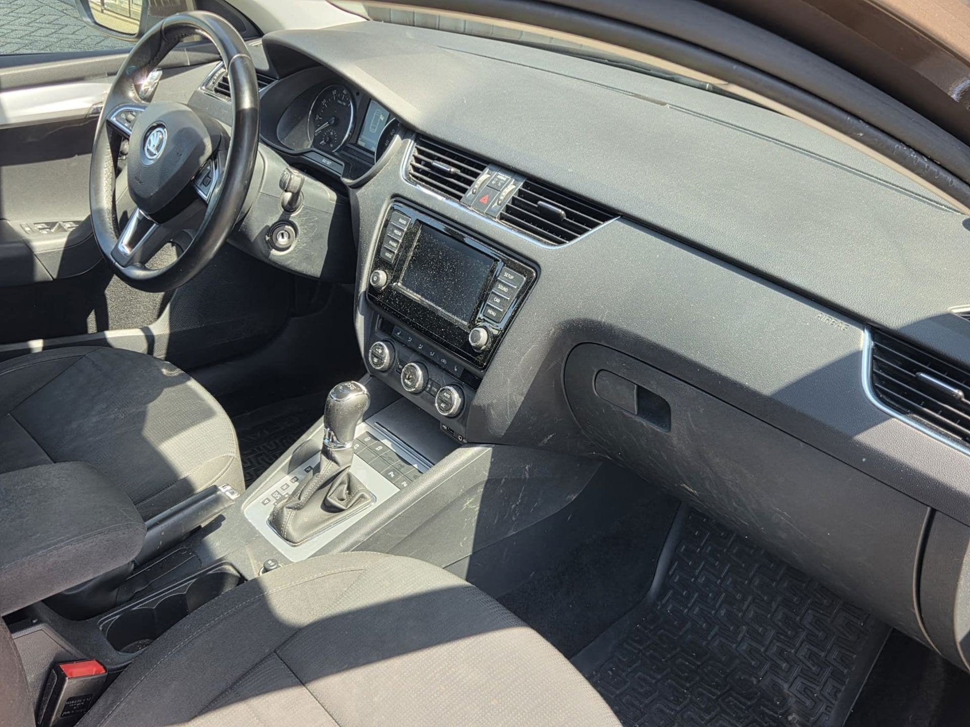 Skoda Octavia Combi 1.4 TSI Greentech Style Business Automaa, Gebruikt, Euro 6, 4 cilinders, 1192 kg