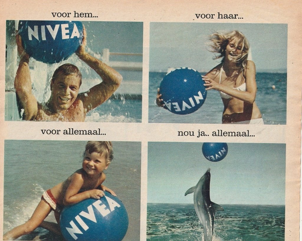Retro reclame 1967 Nivea zonnebrandcreme voor jong & ouder, Verzenden, Overige typen