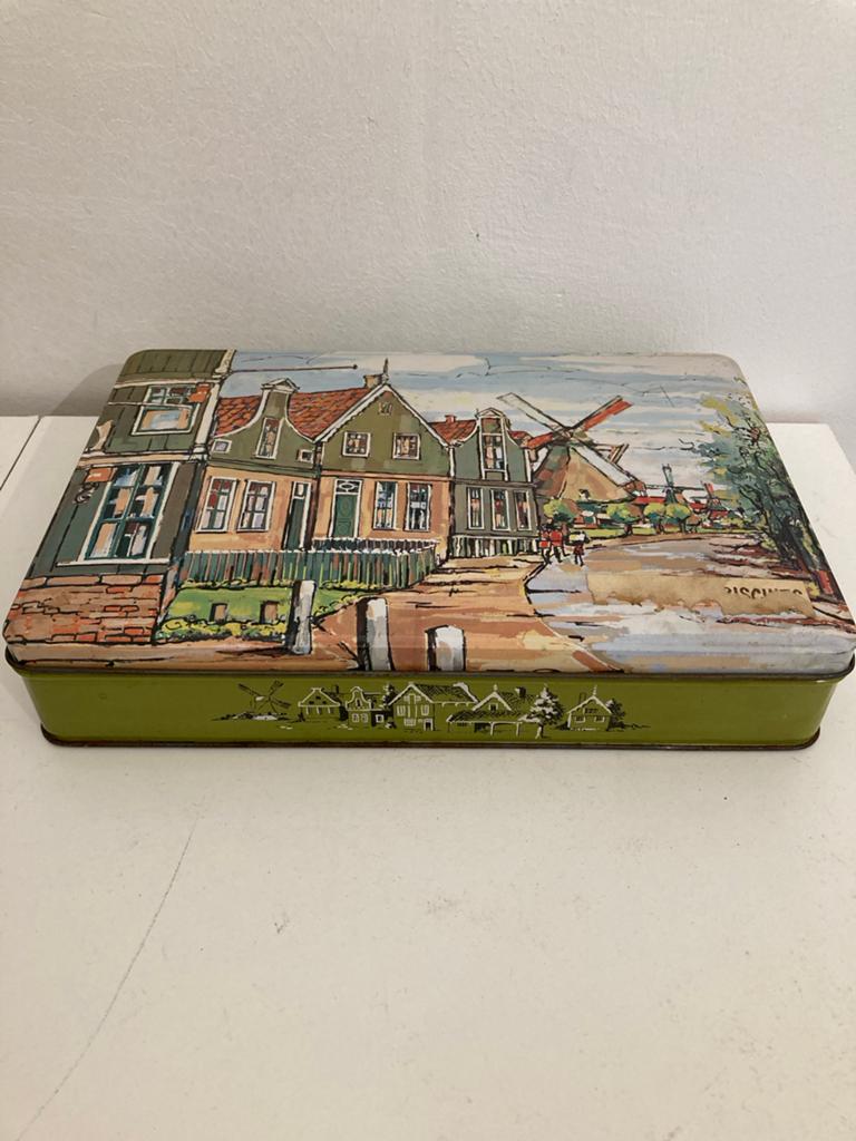 Vintage Patria koekblik met Hollands tafereel, Ophalen of Verzenden, Gebruikt, Koek(jes), Overige merken