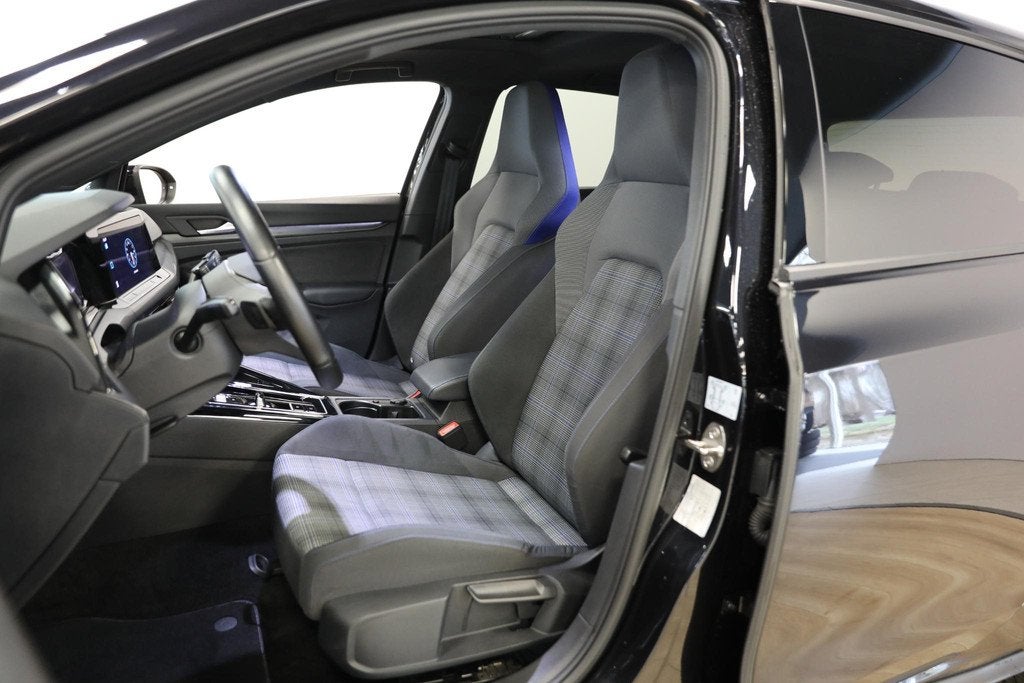 Volkswagen Golf 1.4 eHybrid GTE | Schuif- kanteldak | Head U, Gebruikt, 4 cilinders, Zwart, Geïmporteerd