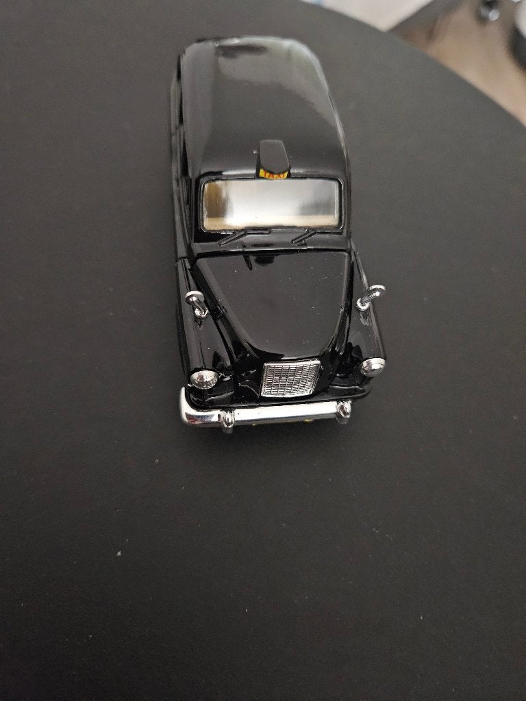 Modelauto, Ophalen of Verzenden, Zo goed als nieuw, Auto, Overige merken