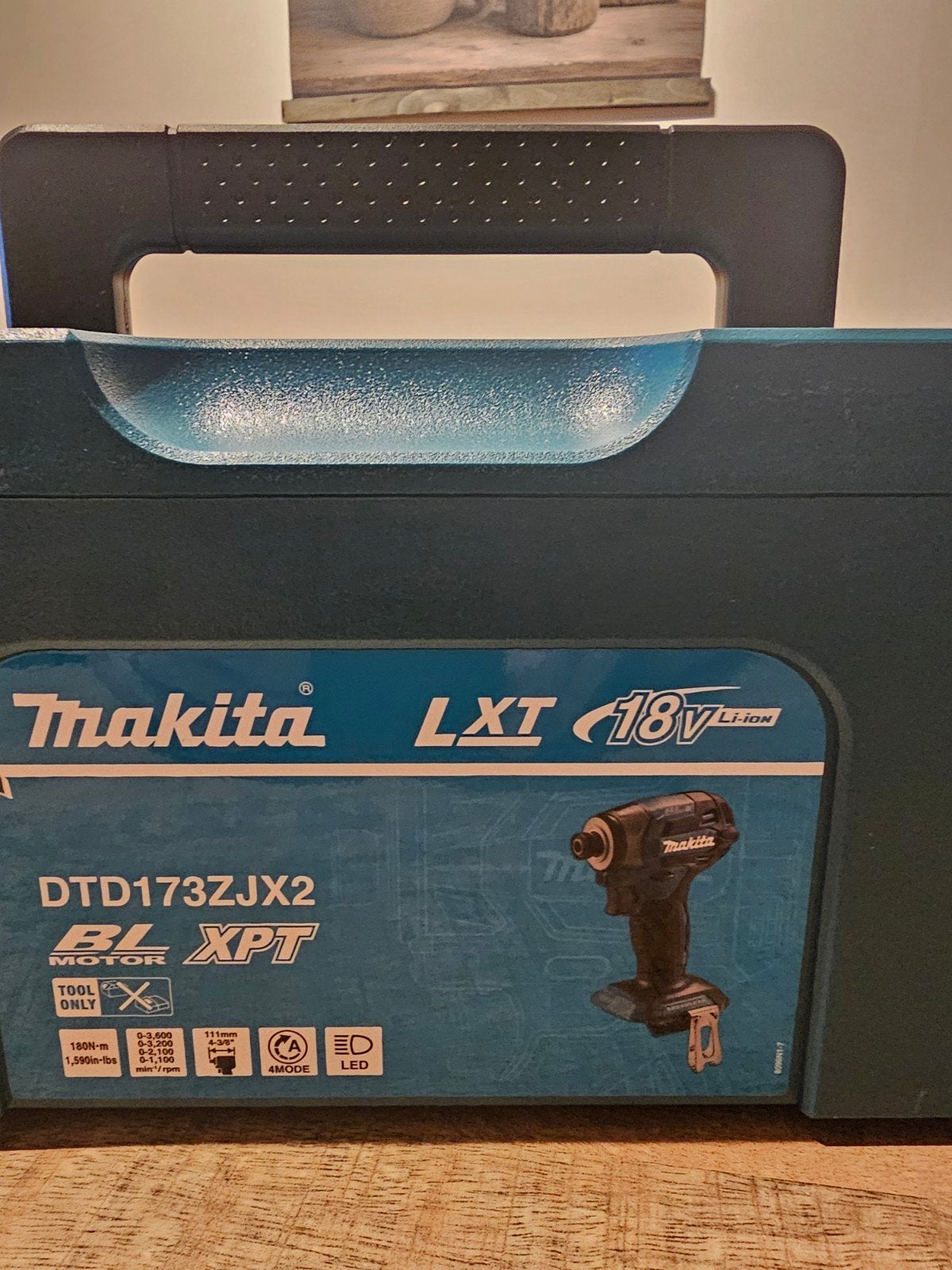 Nieuwe Makita 18V Accuslagschroef dr DTD173 met 5.0Ah a, Doe-het-zelf en Verbouw, Ophalen of Verzenden, Nieuw, Boor- en Schroefmachine