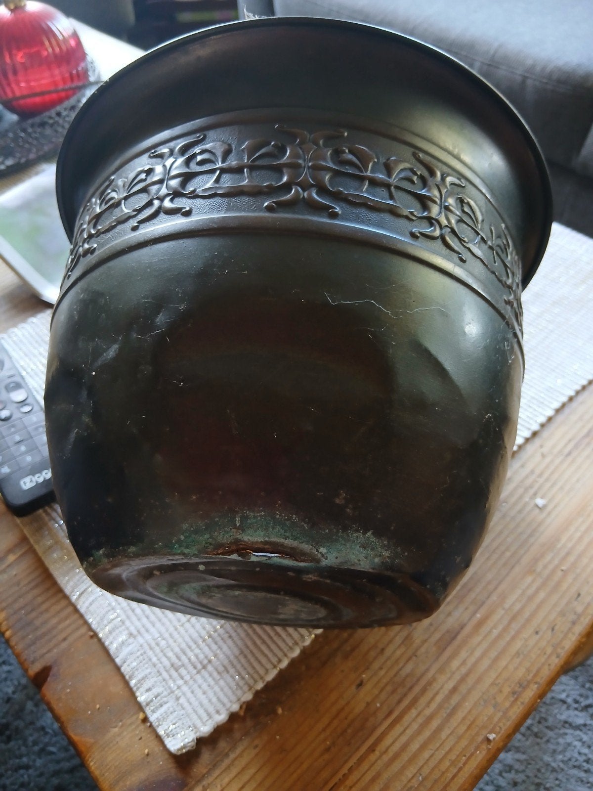Antieke bronzen bloempot met decoratief reliëf, Antiek en Kunst, Ophalen of Verzenden, Brons