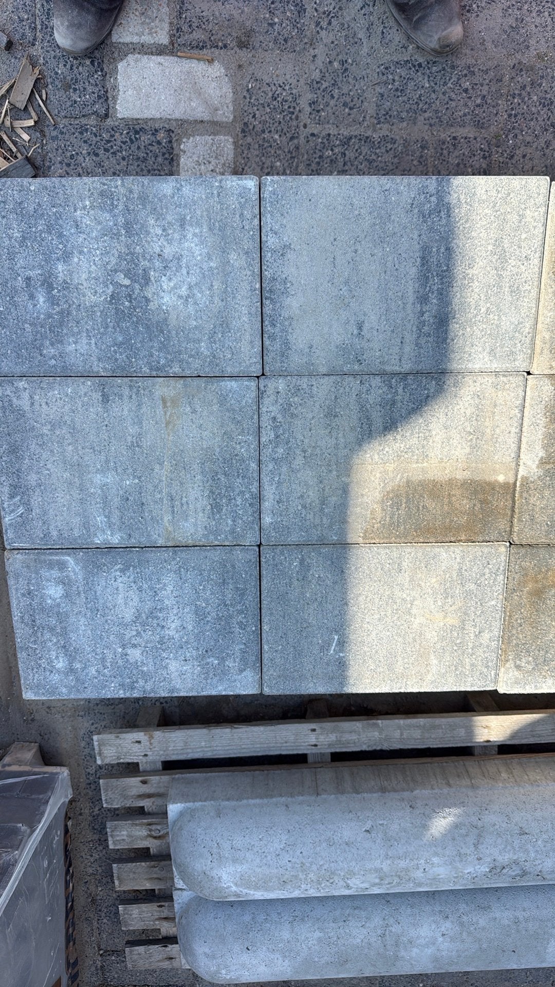Restant 6m2 20x30x4 grezzo betonsteen betontegel, Ophalen, Zo goed als nieuw, Glasplaat