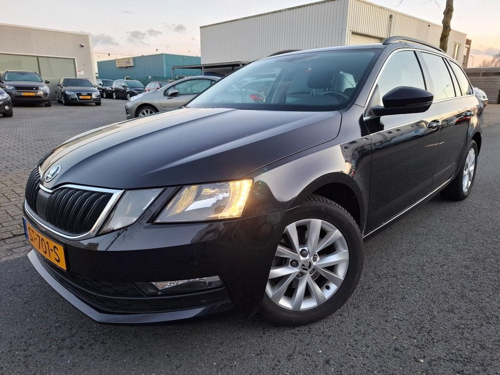 Skoda Octavia Combi 1.0 TSI Ambition Business AUTOMAAT/NAVI/, Auto's, Skoda, Bedrijf, Te koop, Octavia, ABS, Adaptive Cruise Control