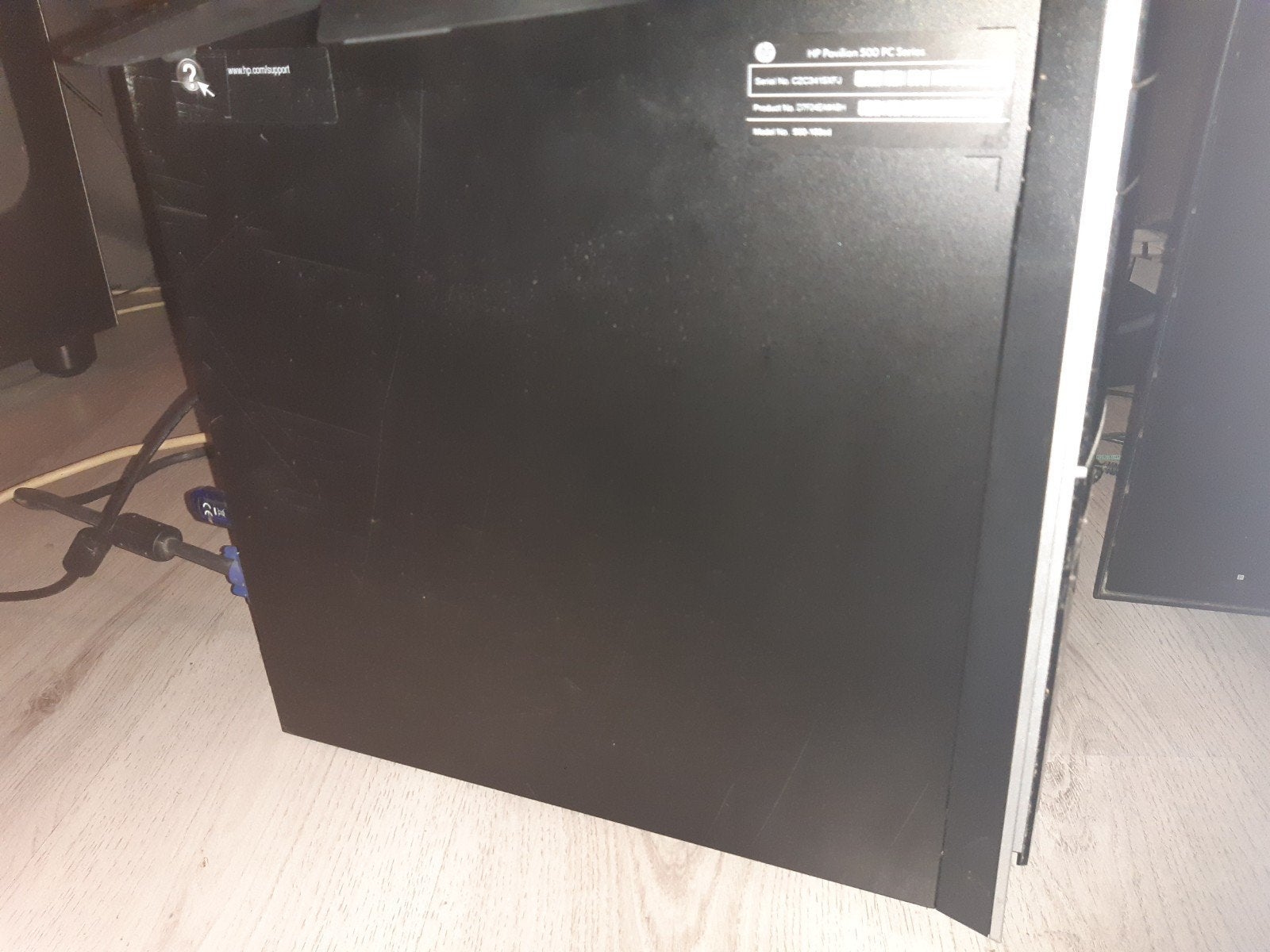 Foto 4 van HP Pavilion 500 PC met Acer KG281K Monitor