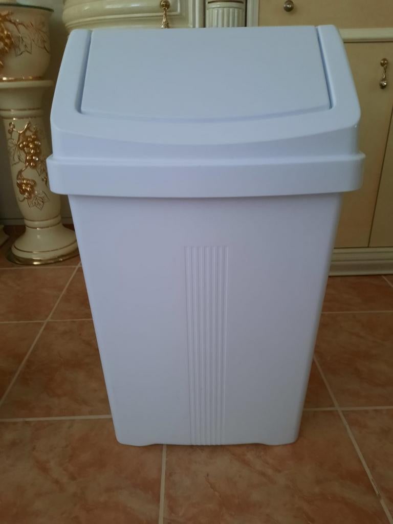 Nieuw! Witte prullenbak 160 L, 40 liter of meer, Ophalen, Nieuw, Kunststof