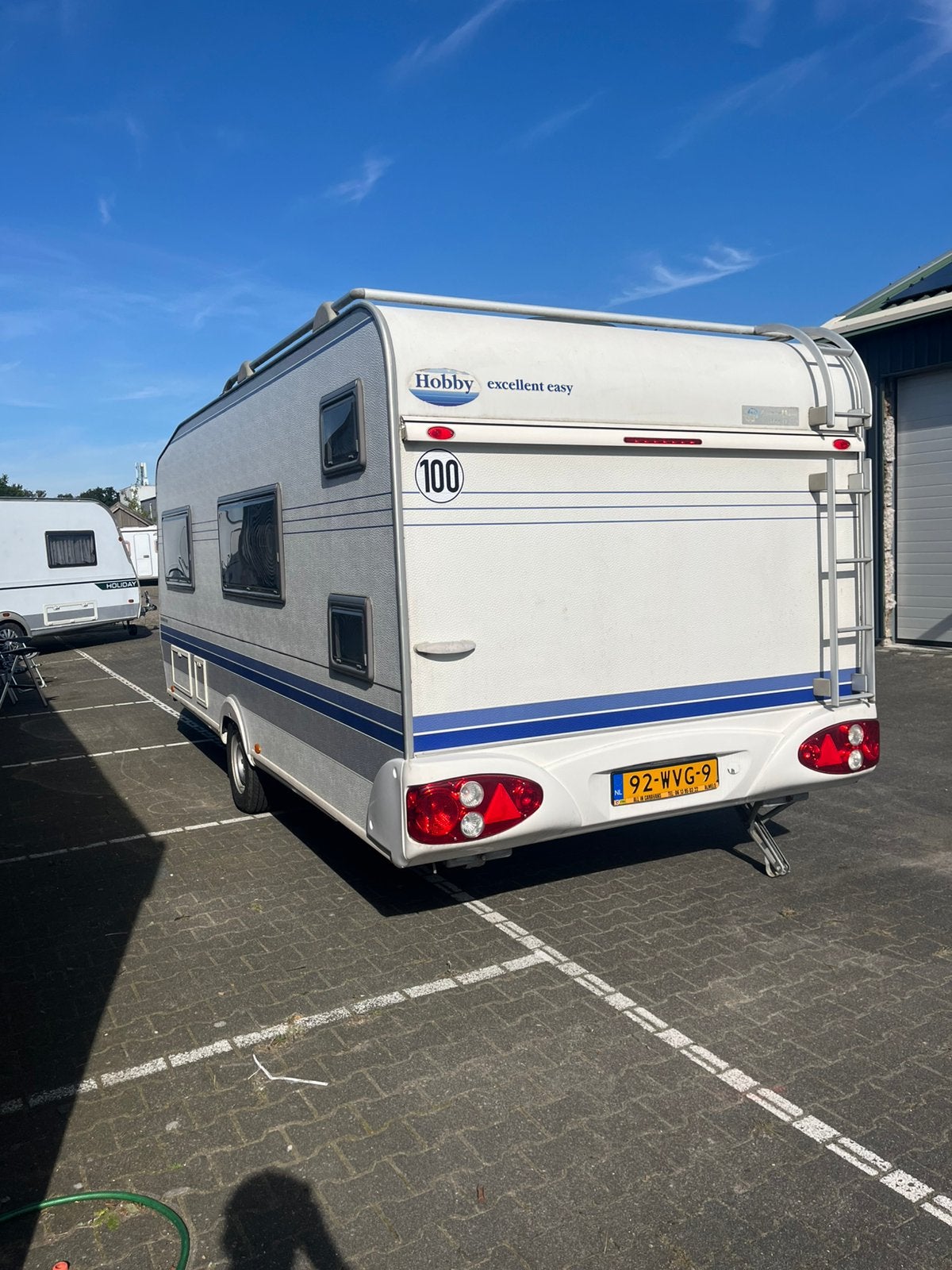 Hobby 500 KMFE, Voortent, stapelbed, bovag 2026!, Caravans en Kamperen, Stapelbed, Rondzit, Hobby, Bedrijf