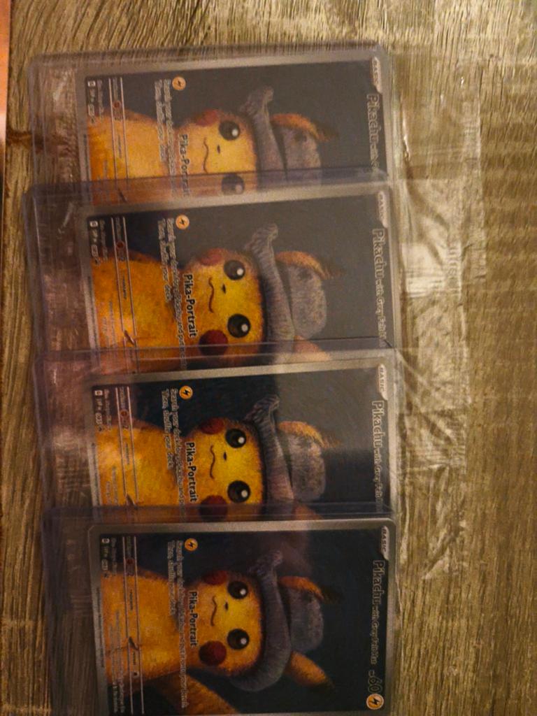 Pikachu Van Gogh sealed  - 4 stuks, Hobby en Vrije tijd, Verzamelkaartspellen | Pokémon, Ophalen of Verzenden, Nieuw, Meerdere kaarten