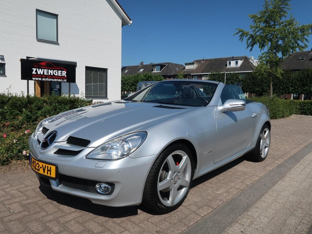 Mercedes SLK-klasse 200 K AUT FACELIFT|NAVIGATIE|AIRSCARF|XE, Auto's, Mercedes-Benz, Achterwielaandrijving, Gebruikt, Zwart, 4 cilinders