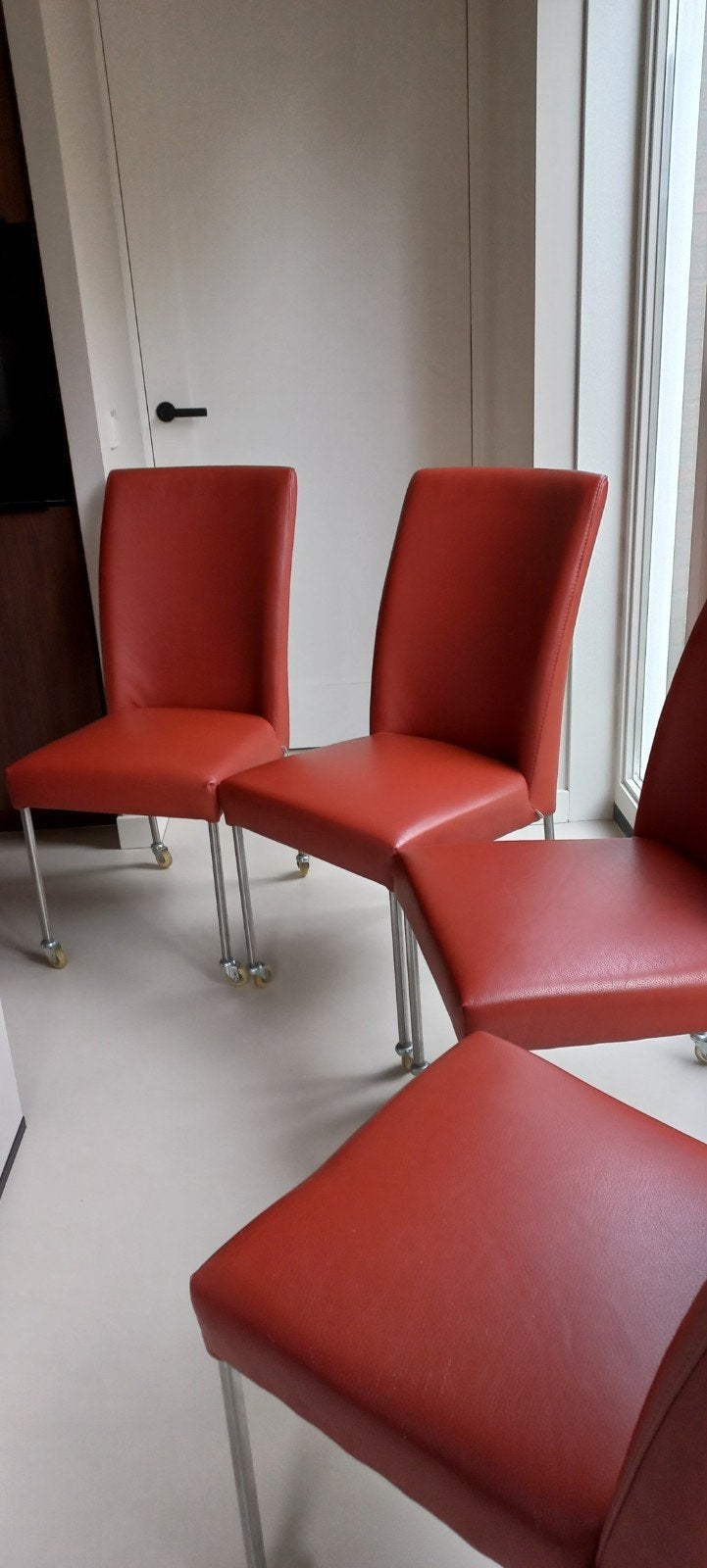 4 Bert Plantagie Elements eetkamerstoelen terra lederlook, Ophalen