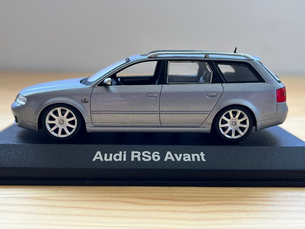 Minichamps Audi RS6 Avant C5 1:43, Verzenden, Gebruikt, Auto, MiniChamps