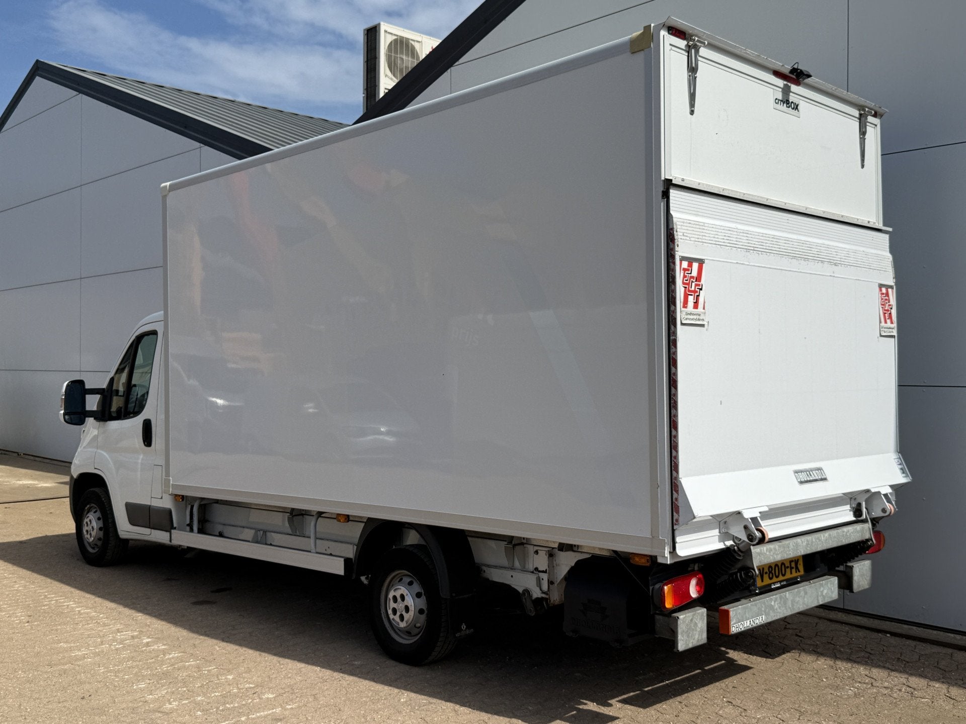 Peugeot Boxer 2.0 130PK Bakwagen Laadklep Navigatie Camera A, Auto's, Bestelauto's, Voorwielaandrijving, Gebruikt, 4 cilinders