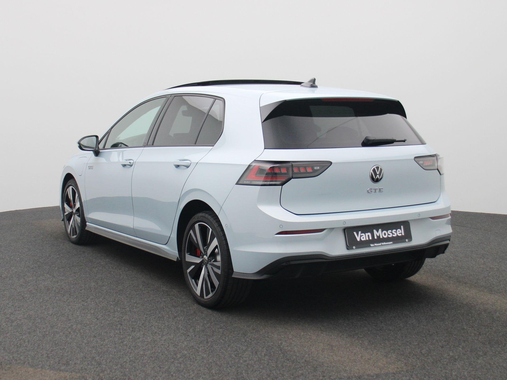 Volkswagen Golf 1.5 eHybrid GTE 272 PK| Panoramadak | DCC |, 12 maanden, Stof, 4 cilinders, 26 kWh