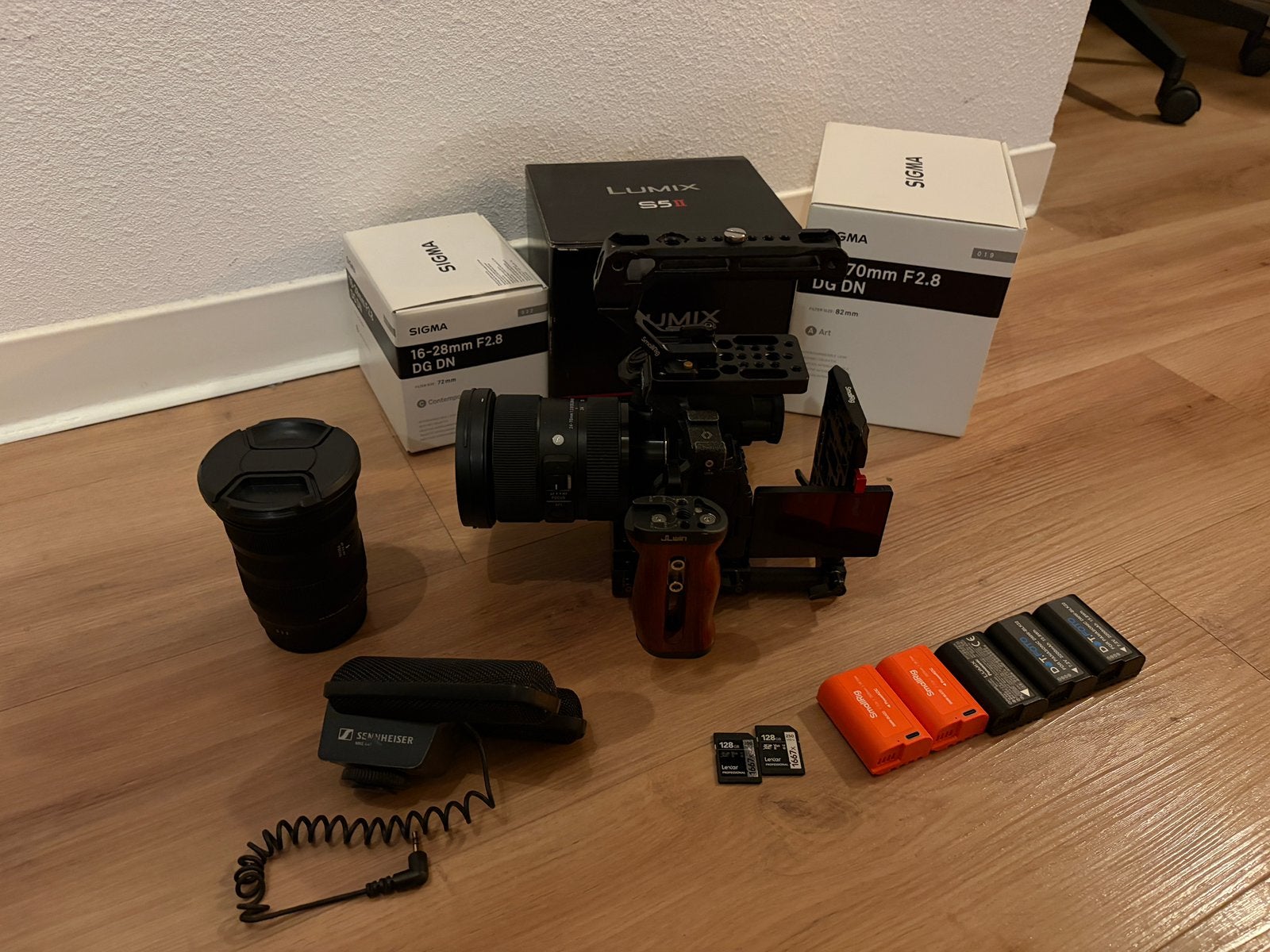 Lumix s5ii rig (raw upgrade) + sigma 24-70 & 16-28, Audio, Tv en Foto, Full HD, Panasonic, Zo goed als nieuw, Geheugenkaart