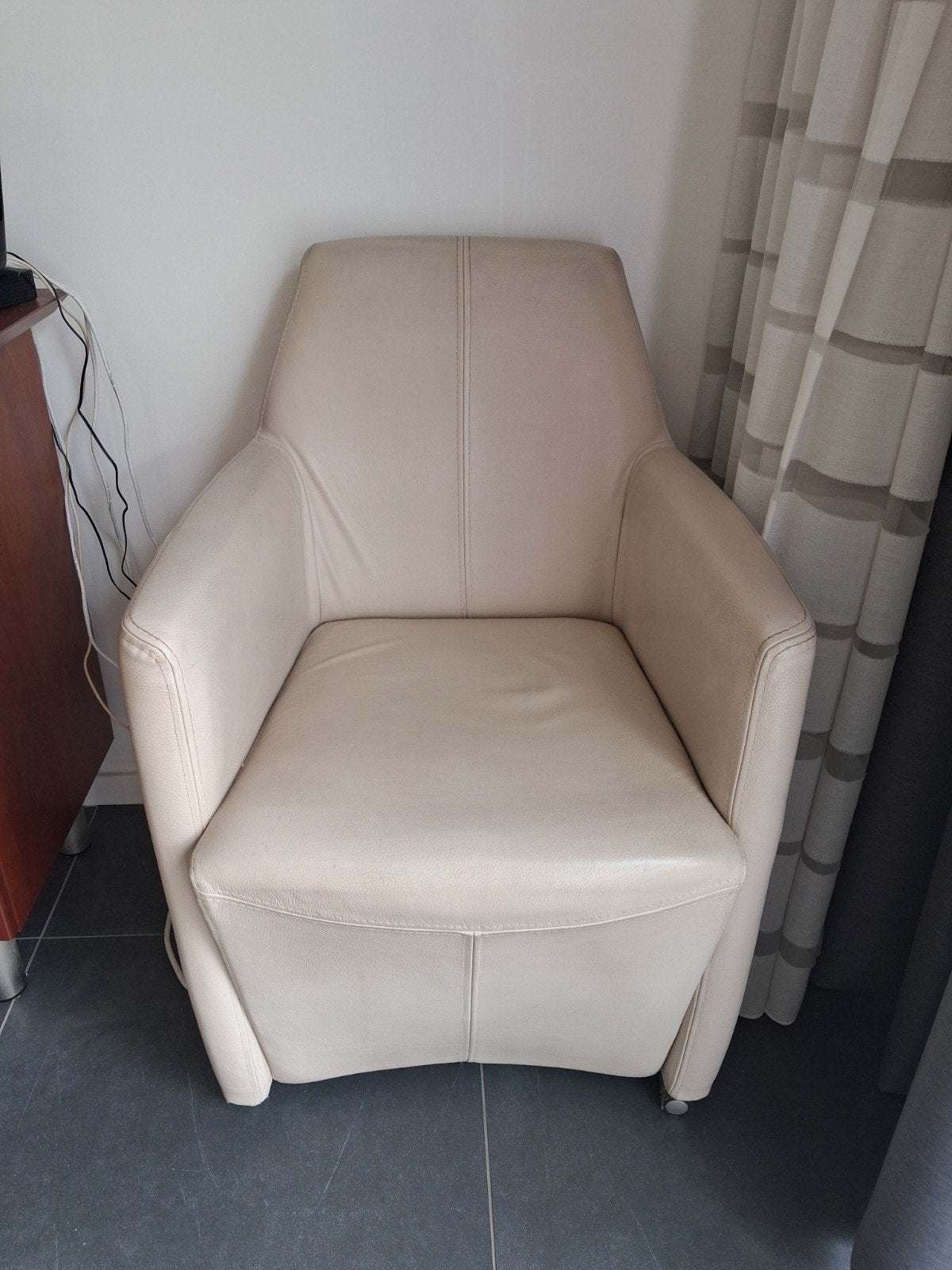 2x Crèmekleurige Leren Fauteuils - Comfortabel en Stijlvol, Gebruikt, Tijdloos, Modern, Ophalen of Verzenden, 75 tot 100 cm