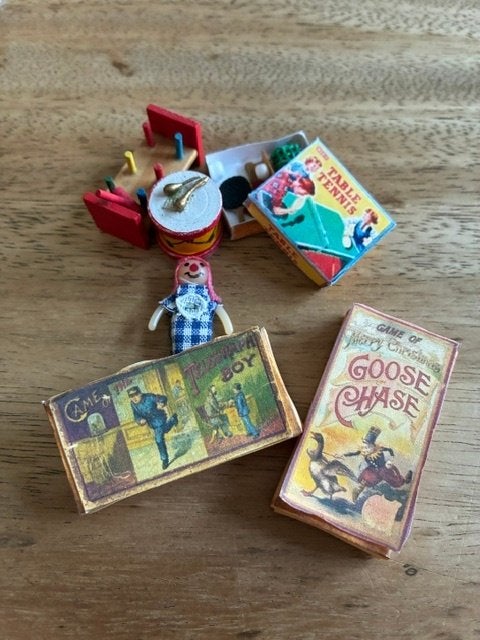 Poppenhuis gezelschapsspellen, Ophalen of Verzenden, Zo goed als nieuw, Poppenhuis