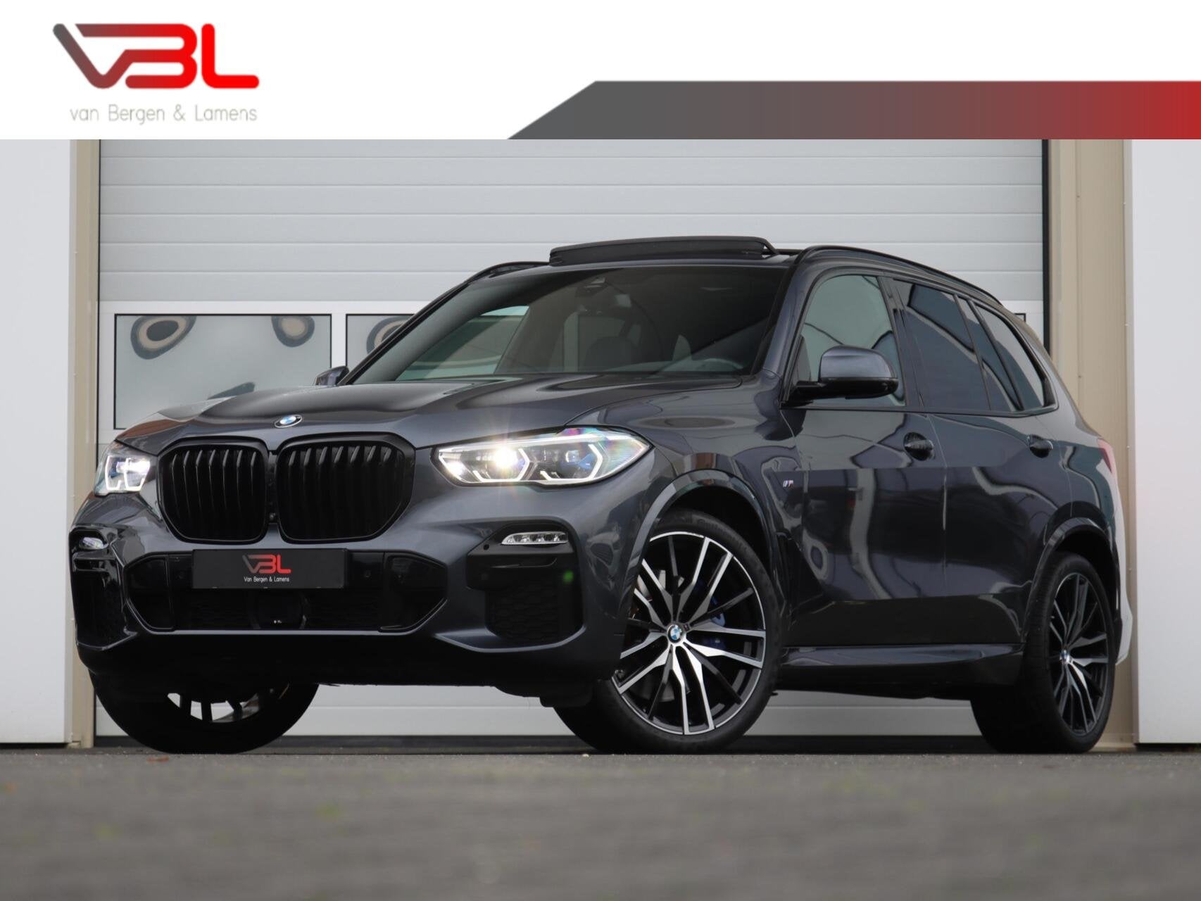 BMW X5 xDrive40i High Executive M-sport | Panoramdak | 22inc, Gebruikt, Met garantie (alle), 138 €/maand, 340 pk