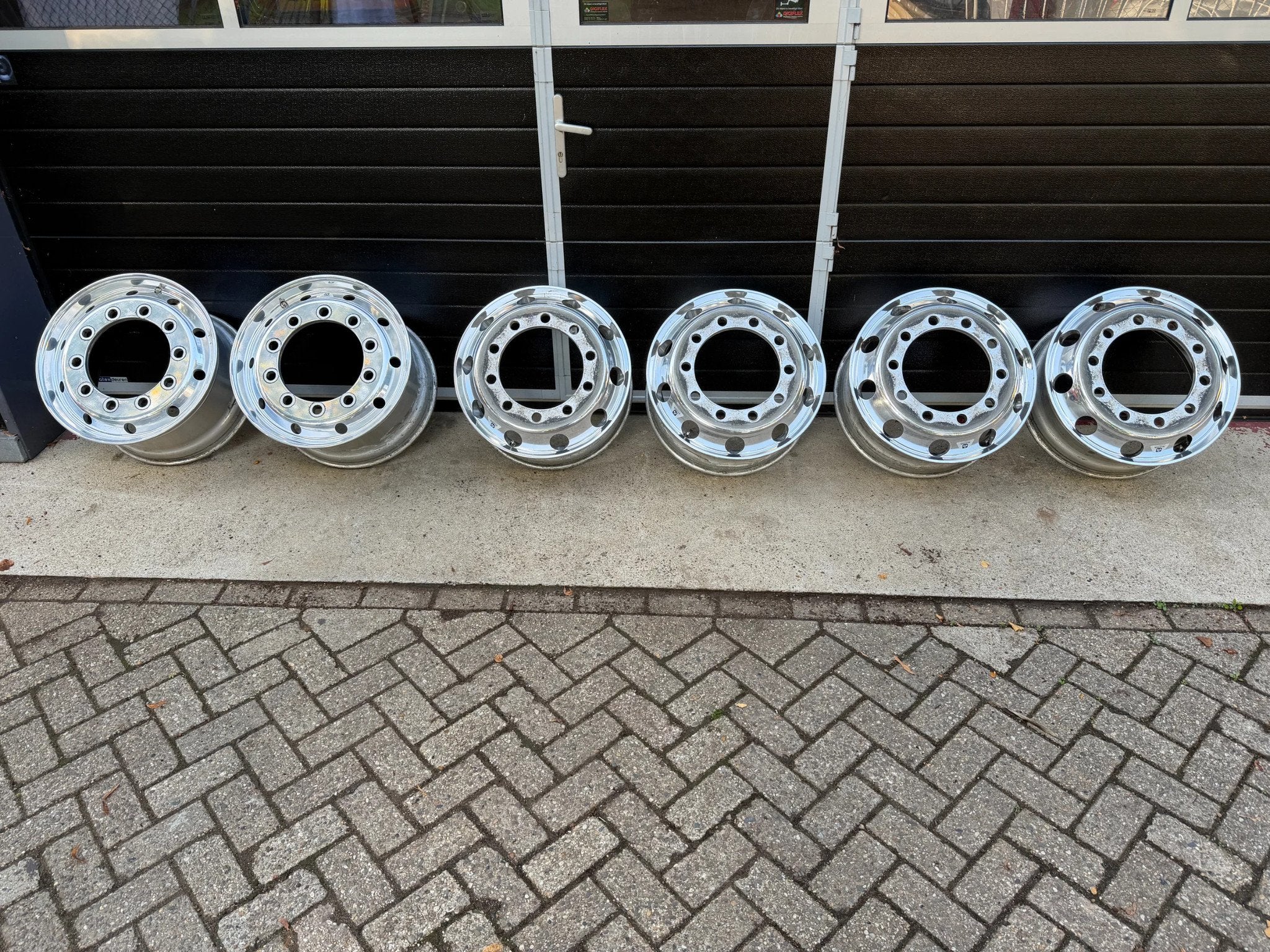 alcoa Dura-Bright EVO 22.5 x 900 2 voor 4 achter, Gebruikt, Overige merken, Overige Auto-onderdelen