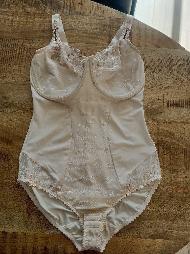 Prima donna body 85 F Creme 85F, Kleding | Dames, Prima Donna, Ophalen of Verzenden, Beige, Body of Korset