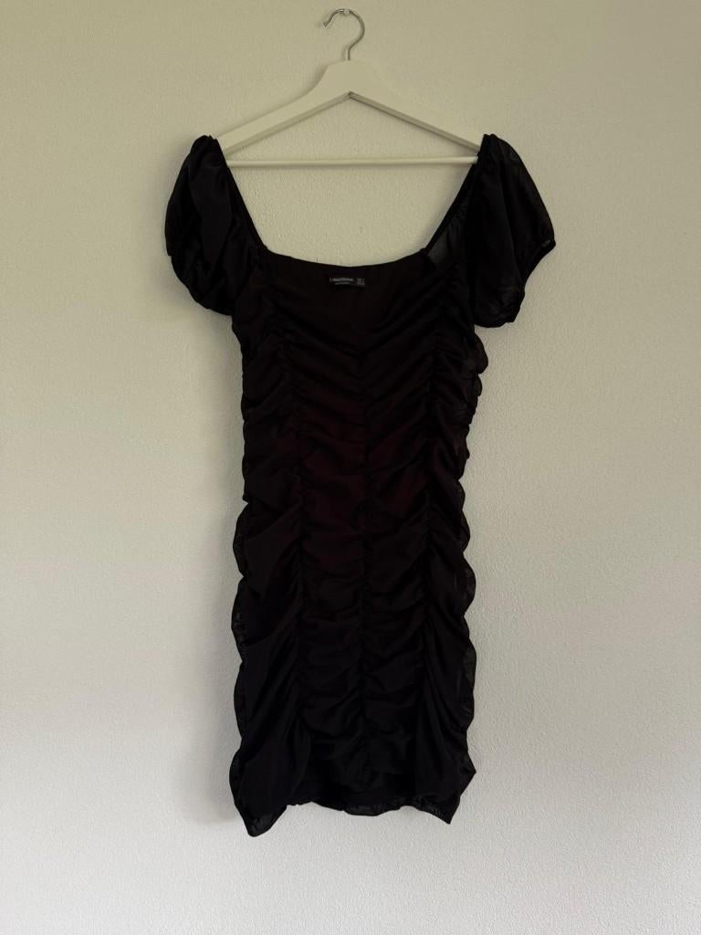 Off shoulder jurk Stradivarius, Zwart, Maat 42/44 (L), Ophalen of Verzenden, Zo goed als nieuw