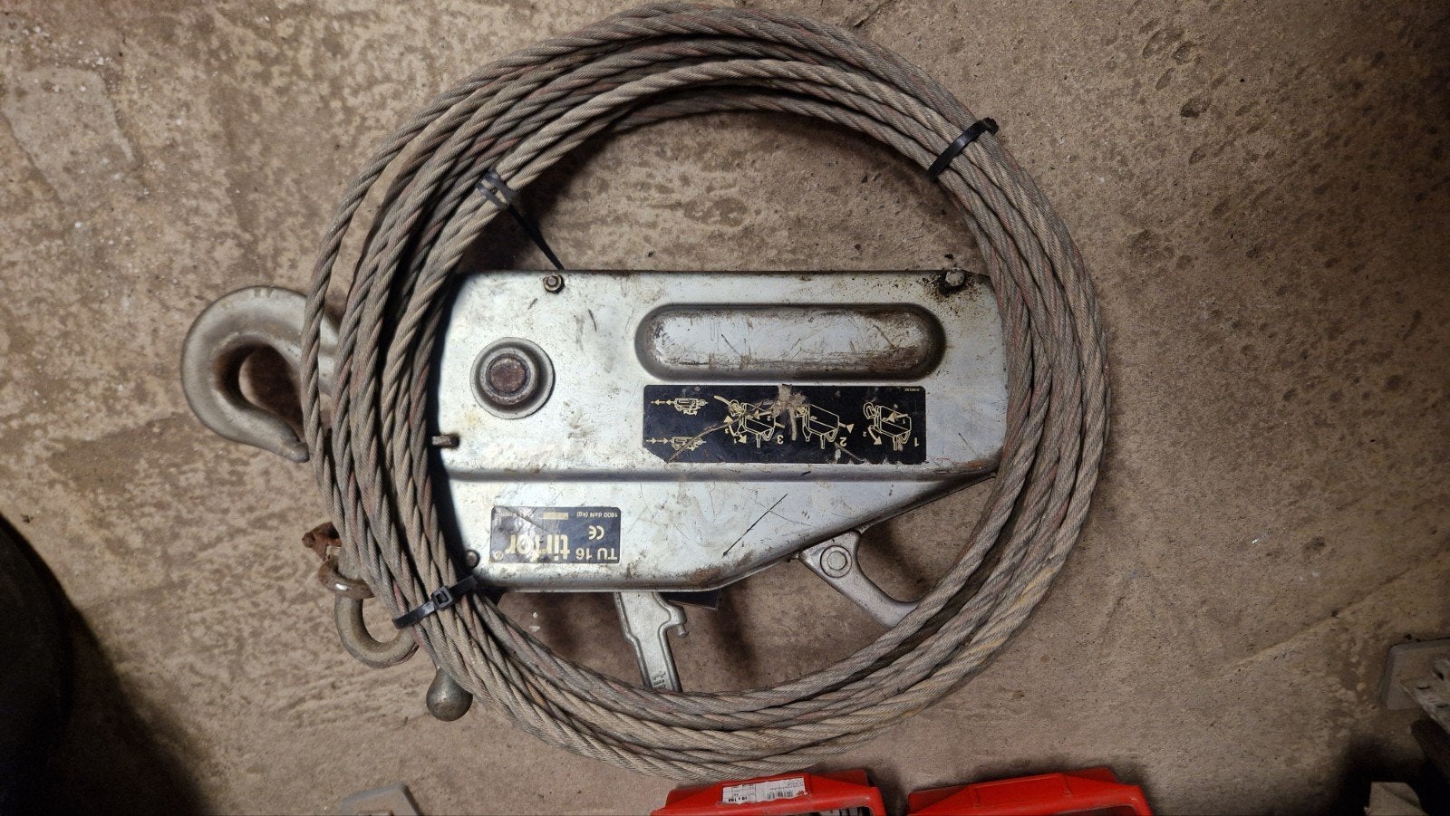 Tirfor TU16 1600kg met staalkabel dikte 11.5mm, Ophalen of Verzenden, Gebruikt, Handmatig