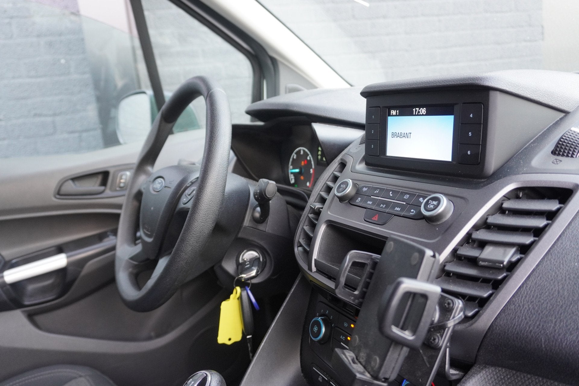 Ford Transit Connect 1.5 EcoBlue EURO 6 - Airco - Cruise - C, Voorwielaandrijving, Stof, Gebruikt, 4 cilinders