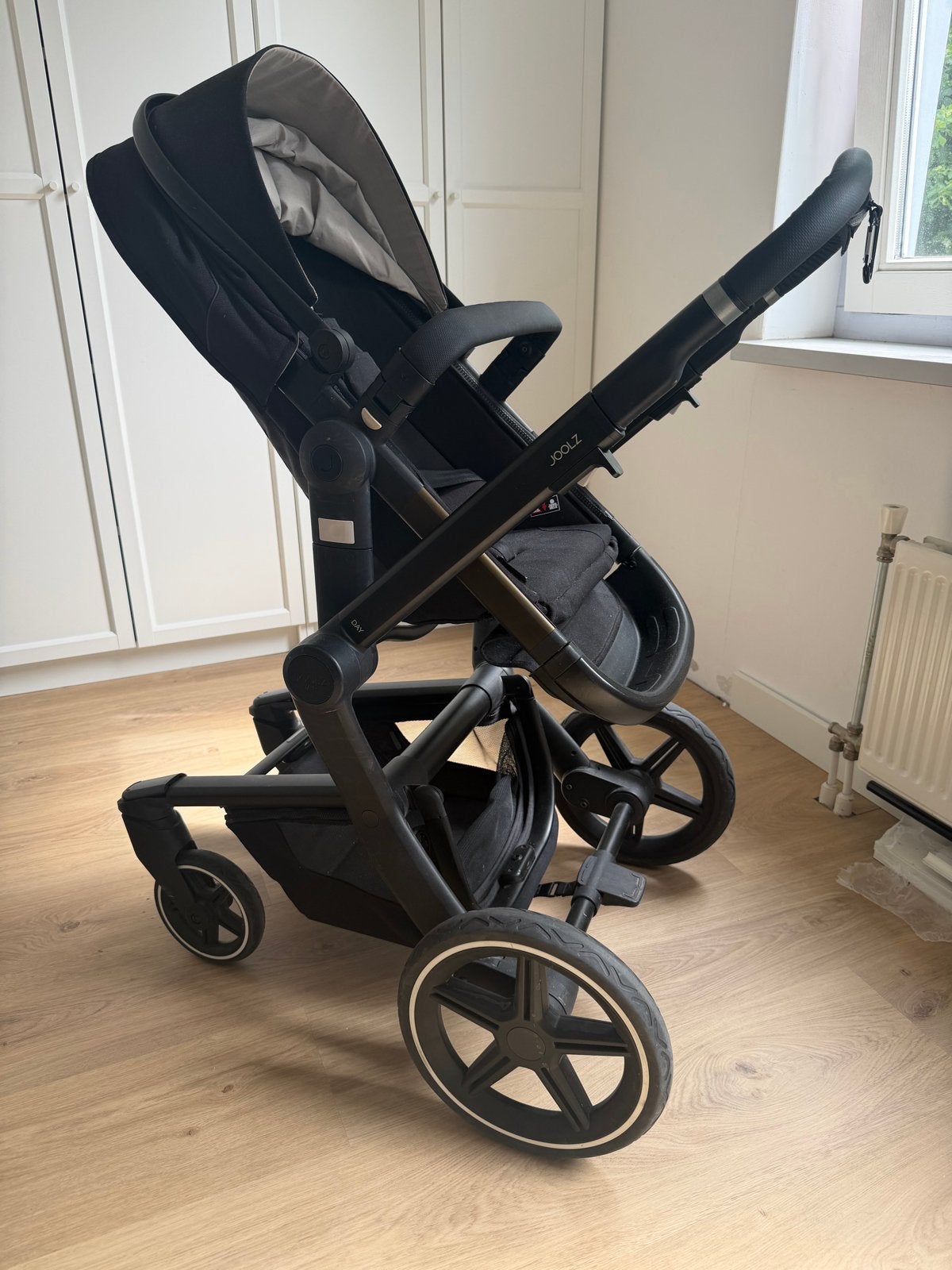 Joolz Day+ Brilliant Black met veel accessoires, Gebruikt, Met reiswieg, Ophalen, Kinderwagen