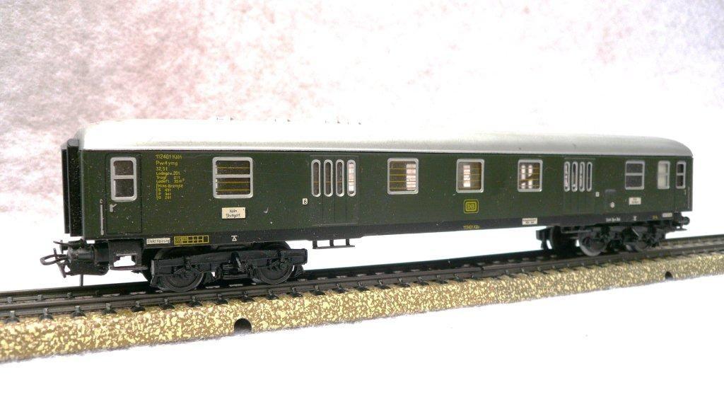Märklin 4026 bagagerijtuig deutsche bundesbahn. blik., Hobby en Vrije tijd, Wisselstroom, Gebruikt, Wagon, Ophalen of Verzenden