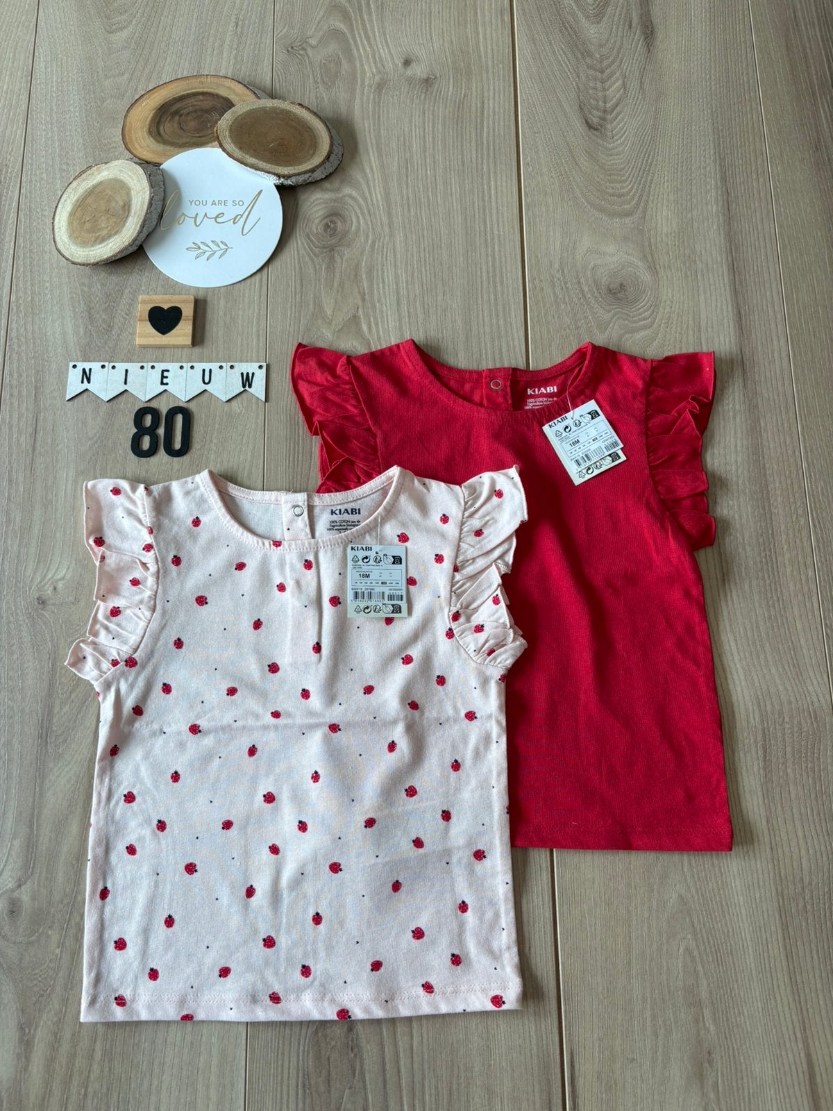 Baby meisje kiabi rood, licht roze aardbeien shirt maat 80, Ophalen of Verzenden, Nieuw, Meisje, Shirtje of Longsleeve