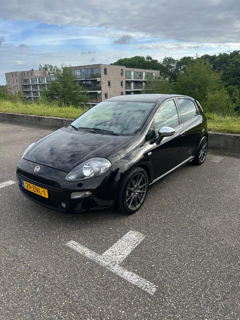 Fiat Punto TwinAir 2012 CarPlay 17” JR velgen, Auto's, Fiat, Voorwielaandrijving, Origineel Nederlands, 24 km/l, Handgeschakeld