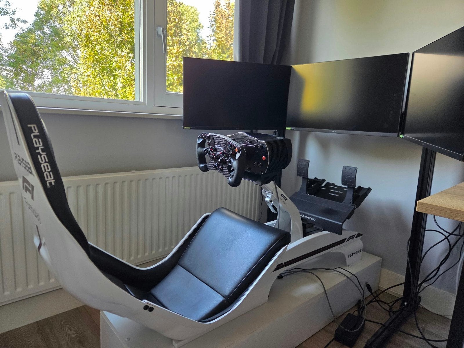 Complete Race Simulator: Playseat, Fanatec, 3x LG 144Hz, Spelcomputers en Games, Ophalen, Zo goed als nieuw