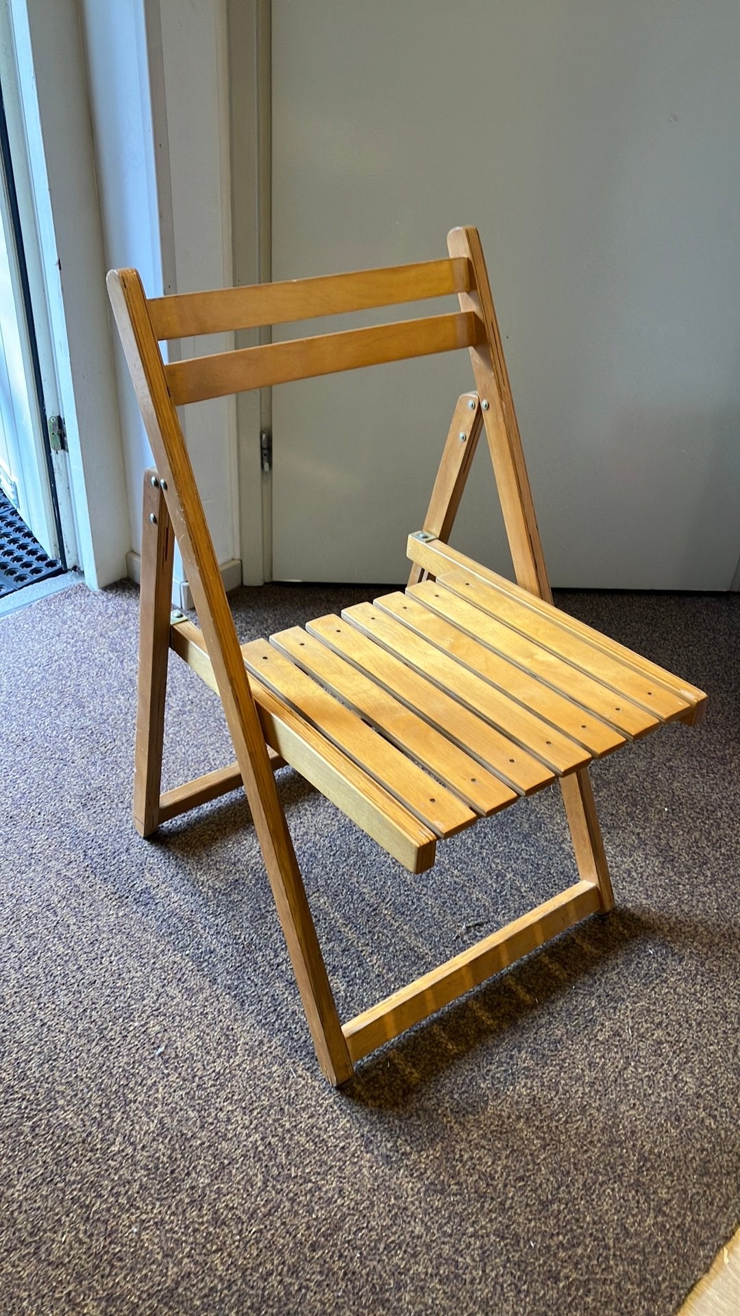 Vijf klapstoelen, Ophalen, Zo goed als nieuw, Bruin, Vijf, Zes of meer stoelen