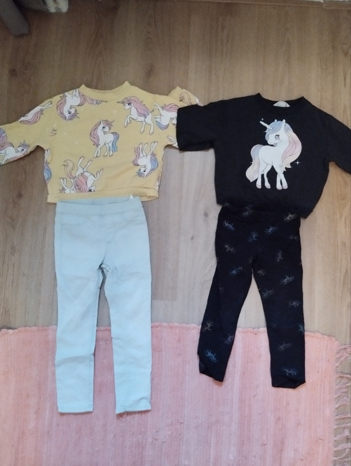 Maat 98/104 h&m 2 complete eenhoorn/unicorn setjes zgan, Ophalen of Verzenden, Zo goed als nieuw, Maat 98