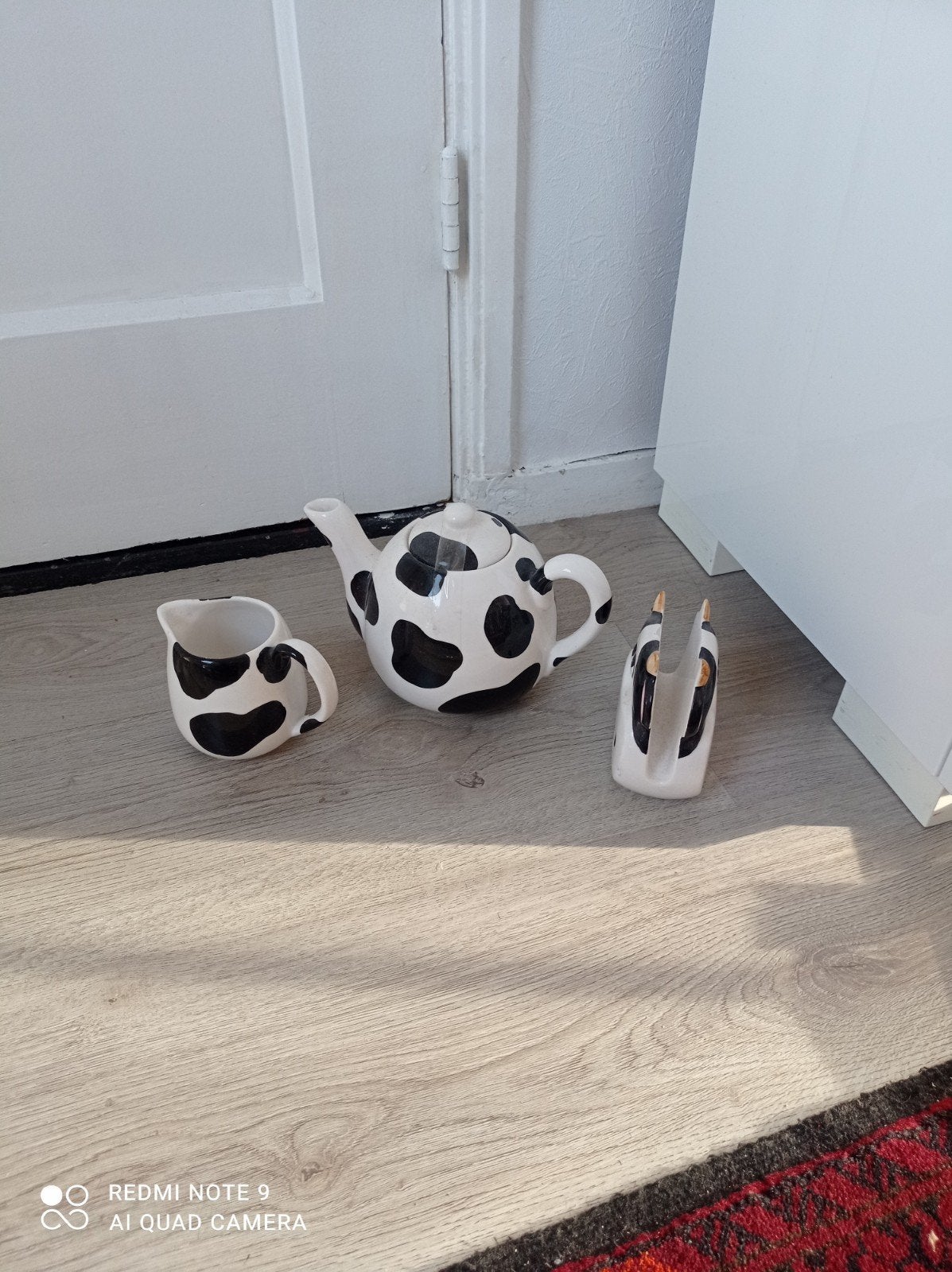 Keramisch theeservies/koffieservies met koeienmotief, Gebruikt, Keramiek, Landelijk/Boerenbont, Ophalen of Verzenden