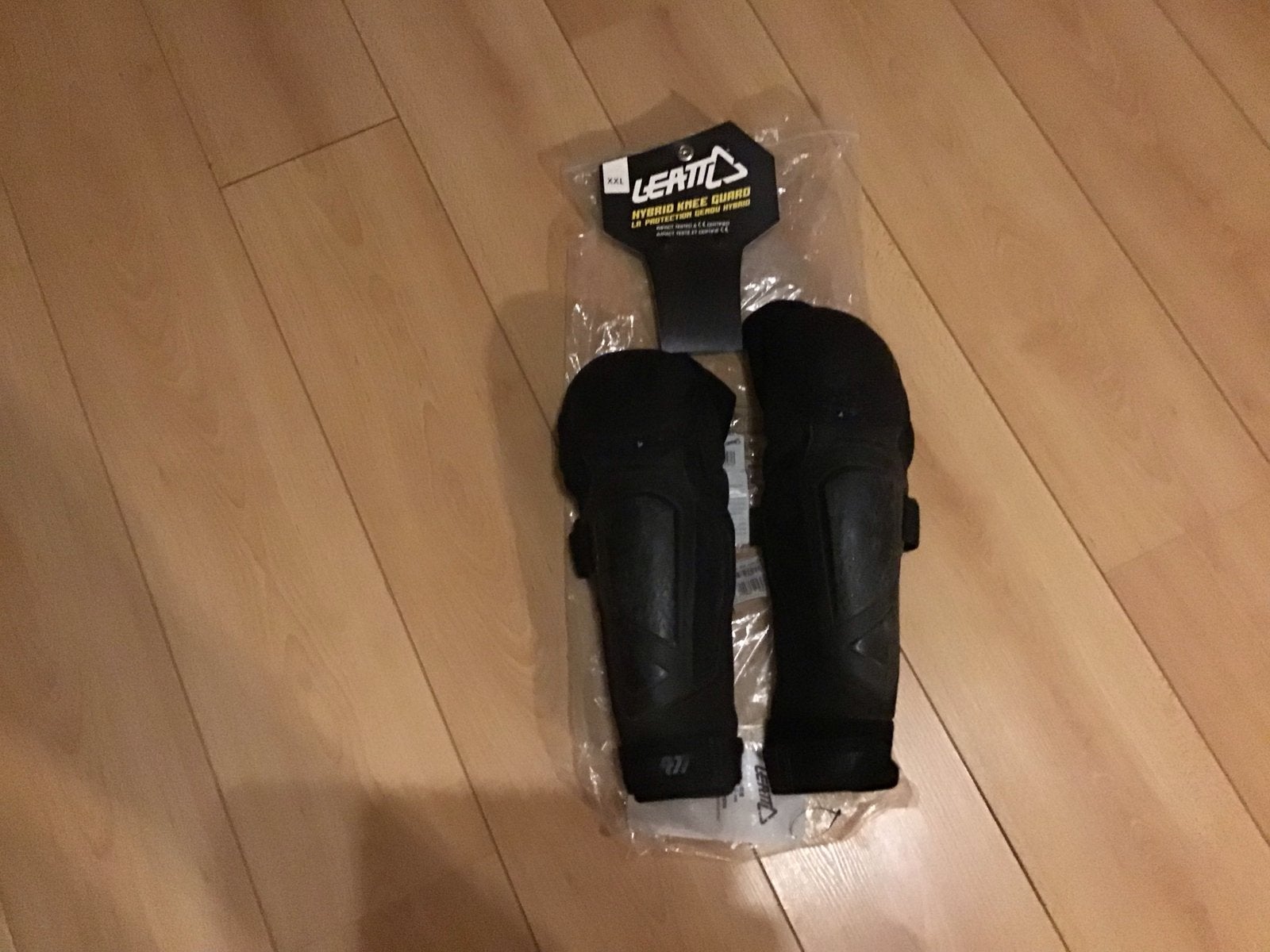 Leatt Hybrid Kniebeschermers XXL -, Ophalen, Gebruikt, XXL, Heer of Dame