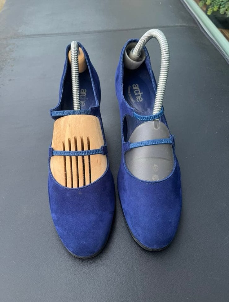 Koningsblauwe sleehak pump van Arche maat 41. ZGAN, Pumps, Blauw, Ophalen of Verzenden, Zo goed als nieuw