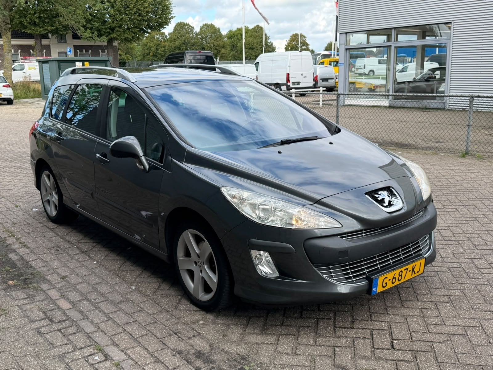 Peugeot 308 1.6 VTI  2008 pano airco pdc sport elek.pakket, Auto's, Voorwielaandrijving, Dealer onderhouden, Stof, Zwart